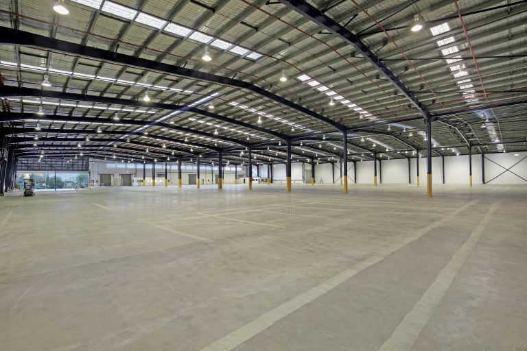 Industrial warehouse facility leased by Macada Commercial